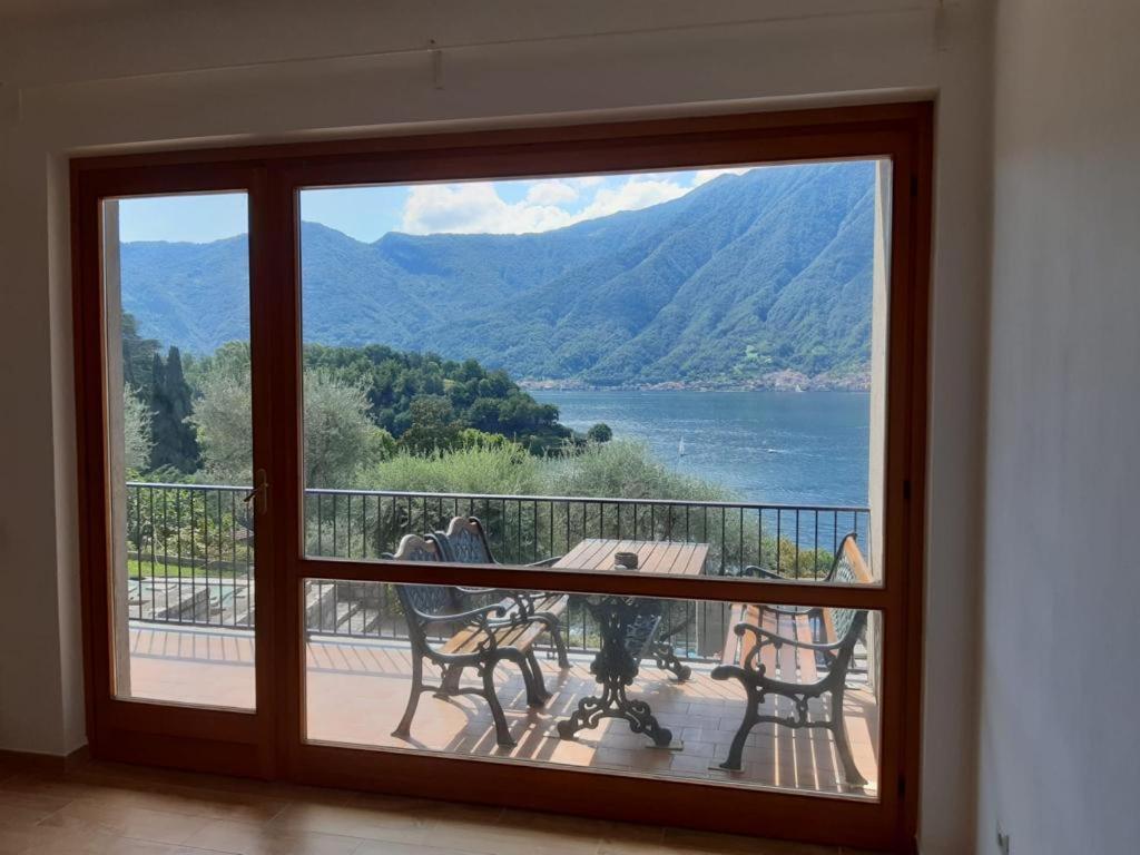 Big Apartment With Lake View And Two Bedrooms サーラ・コマチーナ エクステリア 写真