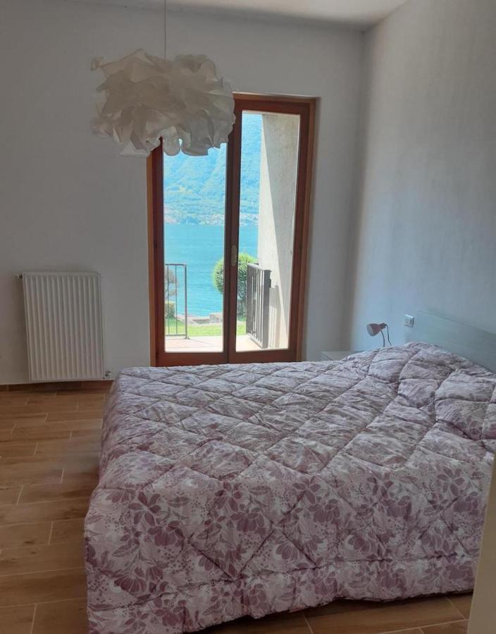 Big Apartment With Lake View And Two Bedrooms サーラ・コマチーナ エクステリア 写真