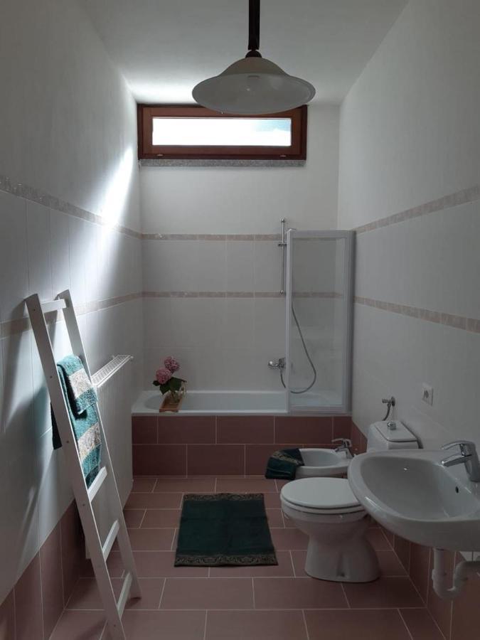Big Apartment With Lake View And Two Bedrooms サーラ・コマチーナ エクステリア 写真