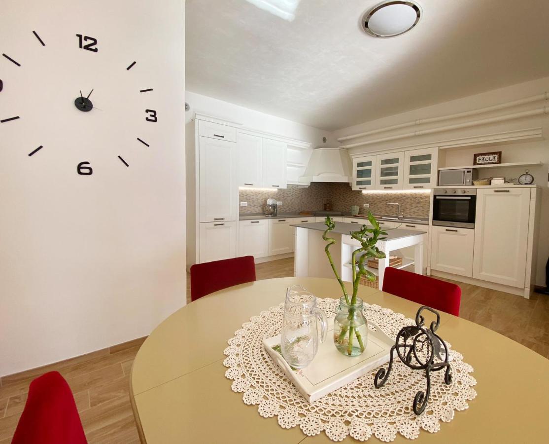 Big Apartment With Lake View And Two Bedrooms サーラ・コマチーナ エクステリア 写真